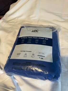 DC Royal Blue 3-Piece Twin Plain Sheet Set